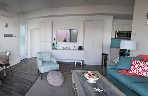 Westbank House | West Kelowna Beach House - vacation dreams do come true!