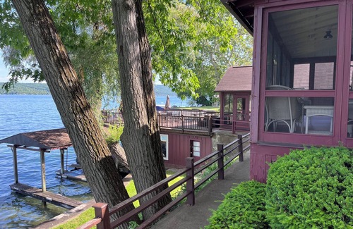 Canandaigua Cottage | West Lake Cottages offers summer camp style buildings for 7, 130’ waterfront