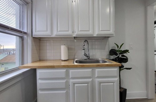 West Lawn Apartment | West Lawn Retreat