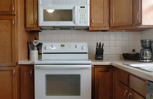Mobridge House | West Lodge at East Side Motel