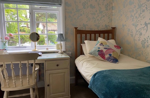 Aston Clinton House | West Lodge Hotel