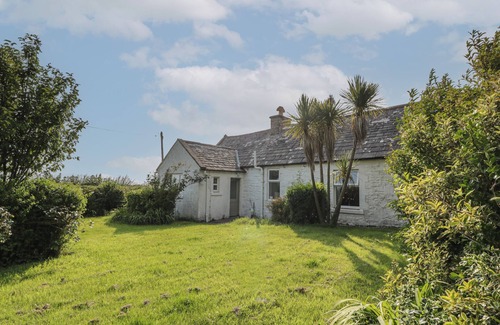 Carsethorn Cottage | WEST LODGE, pet friendly, character holiday cottage in Southerness