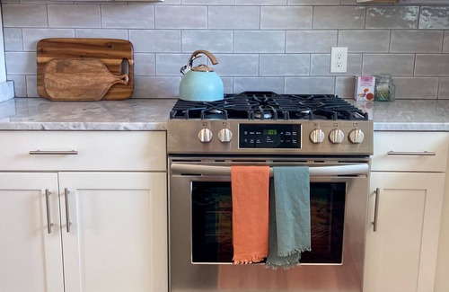 Charlotte Park House | West Nashville - 3 bed 2 bath newly renovated ranch style home