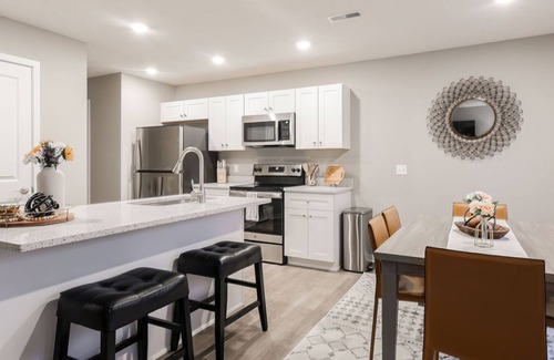 West Omaha House | West Omaha Getaway, blocks from Village Pointe Plaza