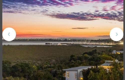 Hobsonville House | West paradise