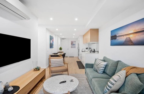 Geelong West Apartment | West Park Luxury in Geelong West