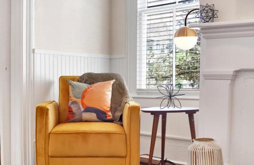 Savannah Victorian District House | West Park Suites Unit A