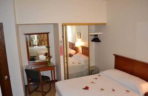 Malakal Island Hotel | West Plaza Hotel Malakal