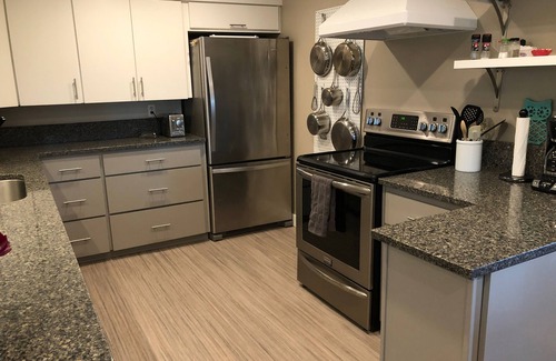 Bend House | West Side Hill House with View Walking Distance to Downtown & Recently Remodeled
