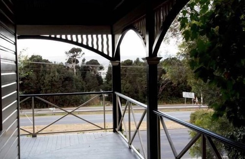 Trevallyn House | West Tamar House Trevallyn
