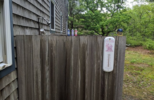 Vineyard Haven House | WEST TISBURY QUIET CLOSE TO TOWN AND BEACH