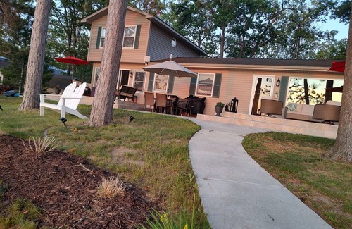Lewiston House | West Twin Lake Waterfront-25' Bennington Pontoon Boat & Much More!