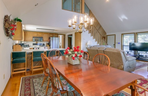 The Woods House | West Virginia Home w/Deck on Golf Course