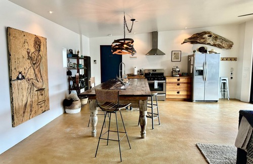 Lone Pine Condo | West Wind, cabin with breathtaking vieuws