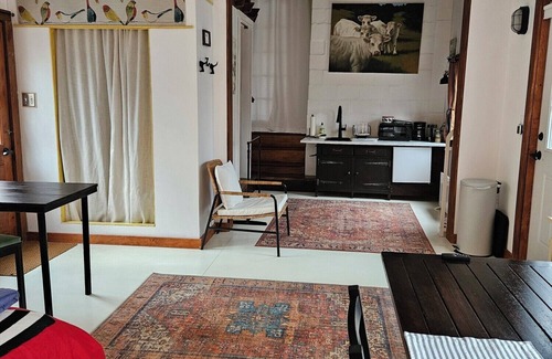 Shokan Apartment | West Wing - a unique private space w/patio