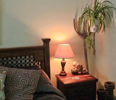 Calverleigh Apartment | West Wing Lurley Manor