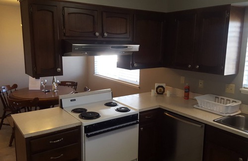 Yakima House | West Yakima - Clean - Safe - Netflix - 810 - ONWU-LLC