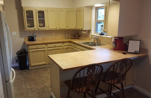 Yakima House | West Yakima - Clean - Safe - Netflix - 4212 - ONWU-LLC