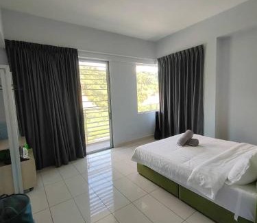 Tanjung Aru Apartment | WESTAY Studio 1 Bedroom Near KK City Airport and Tg Aru Beach