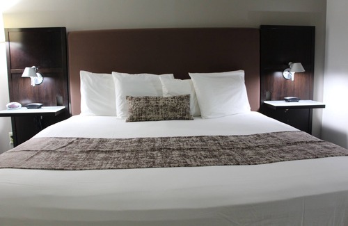 Carrollton Hotel | Westbridge Inn & Suites Carrollton
