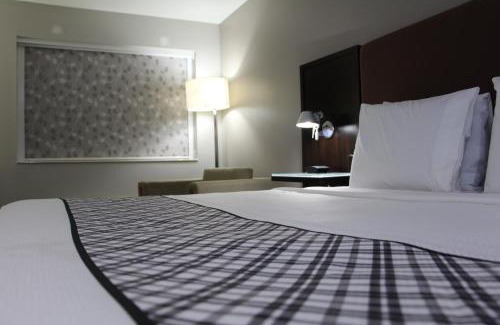 Carrollton Hotel | Westbridge Inn & Suites