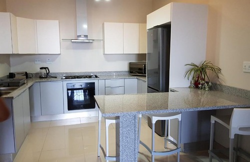Westbrook Apartment | Westbrook Cabanas 4