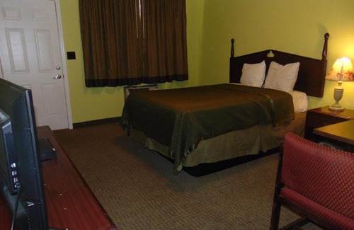 Abbeville Hotel | Westbrook Motel