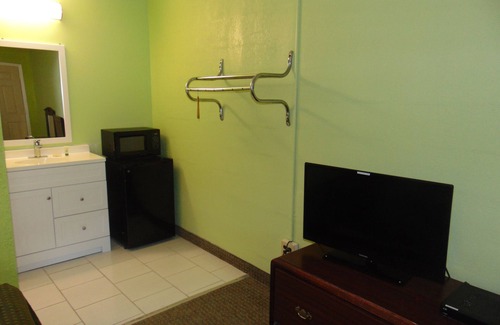 Abbeville Hotel | Westbrook Motel