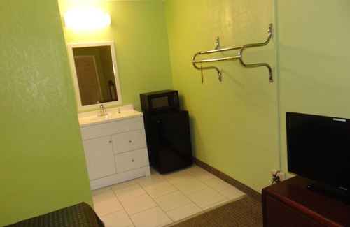 Abbeville Hotel | Westbrook Motel