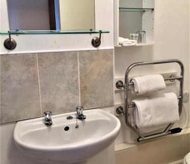 Calder Bridge Bed & Breakfast | Westcliff