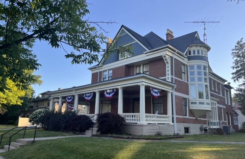 Richmond House | Westcott Mansion with Pickleball Court & Huge Gazebo