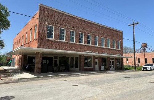 Martindale Apartment | Western 1924 Luxury Lofts