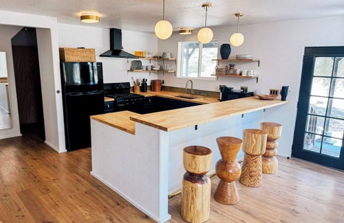 Pioneertown House | Western 3 Bedroom House in Pioneertown
