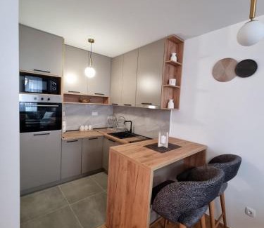Bijeljina Apartment | Western