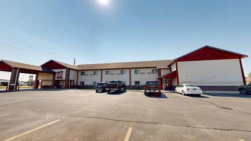 West End Hotel | Western Executive Inn