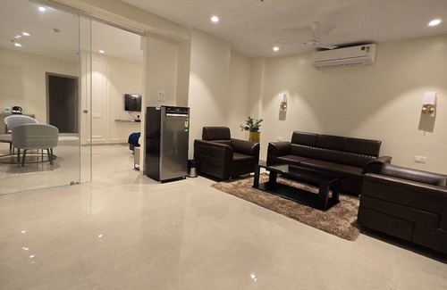 Chandrapur Hotel | Western Hotel