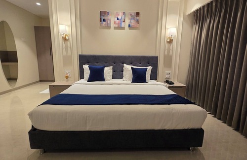 Chandrapur Hotel | Western Hotel