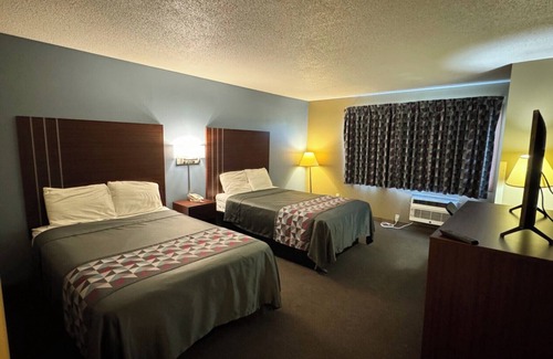 Council Bluffs Hotel | Western Inn