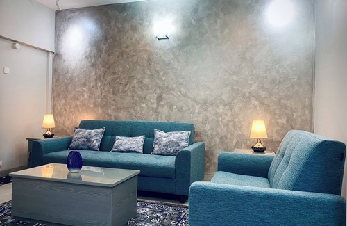 Banani House | Western Luxury in Bustling Banani, Dhaka. Entire floor with 2-bedroom apartment.