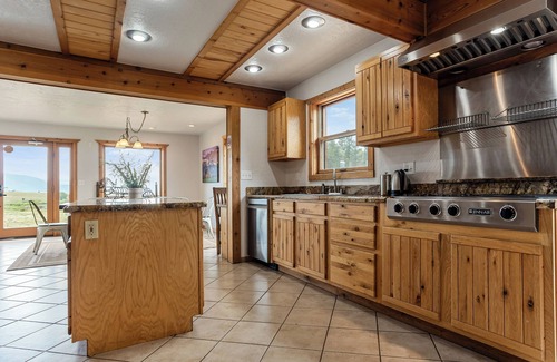 Eagle Nest House | Western Ranch for Weddings, Retreats, Reunions. Two lodging units on 40 acres.