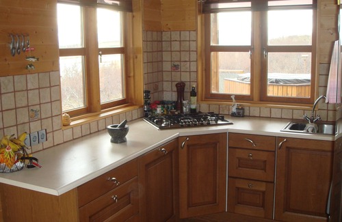 Borgarnes Cottage | Western region. Luxorious riverside Cottage with Hot tub In Western Iceland