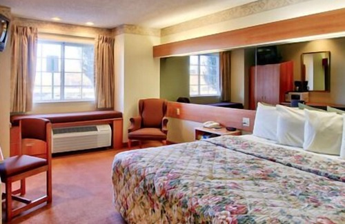 Los Lunas Hotel | Western Skies Inn And Suites