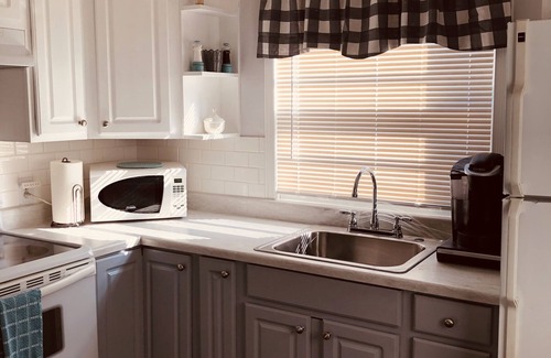 Grand Junction House | Western Slope Cozy Cottage - Home Away From Home