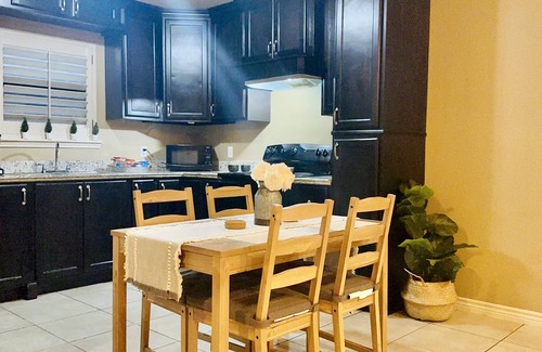 Eagle Pass Apartment | Western Style - 2 bed/1 bath - RATED 5 STARS
