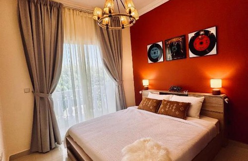 Al Hamra Village Villa | Western Townhouse with swimming pool