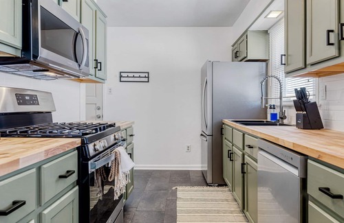 Wentzville House | Western Wentzville Bungalow by StayLage