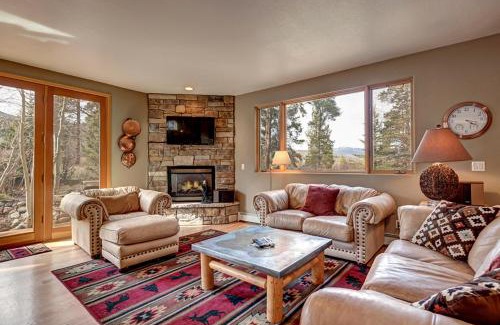 The Reserve House | Western Wild Flower