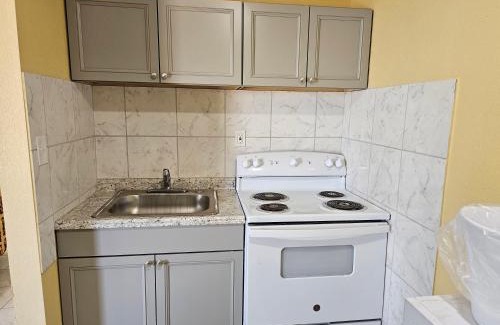 East Mesa Hotel | Westernaire Motel