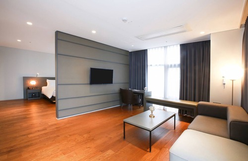 Iksan Hotel | WesternLife Hotel