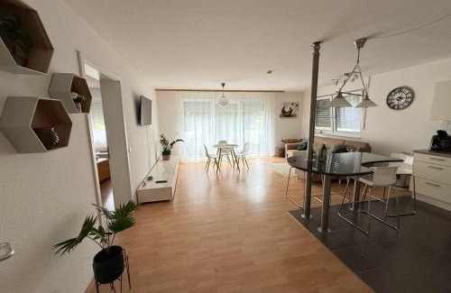 Innenstadt-Ost Apartment | Westfalenpark Apartment with Terrace and Parking